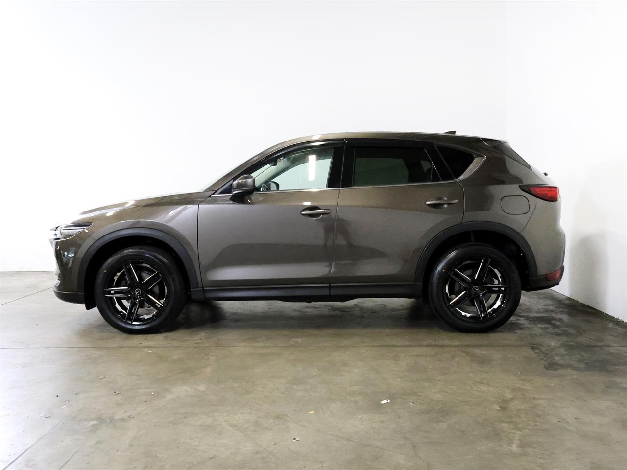 Wheeler Motor Company -#28105 2017 Mazda CX-5