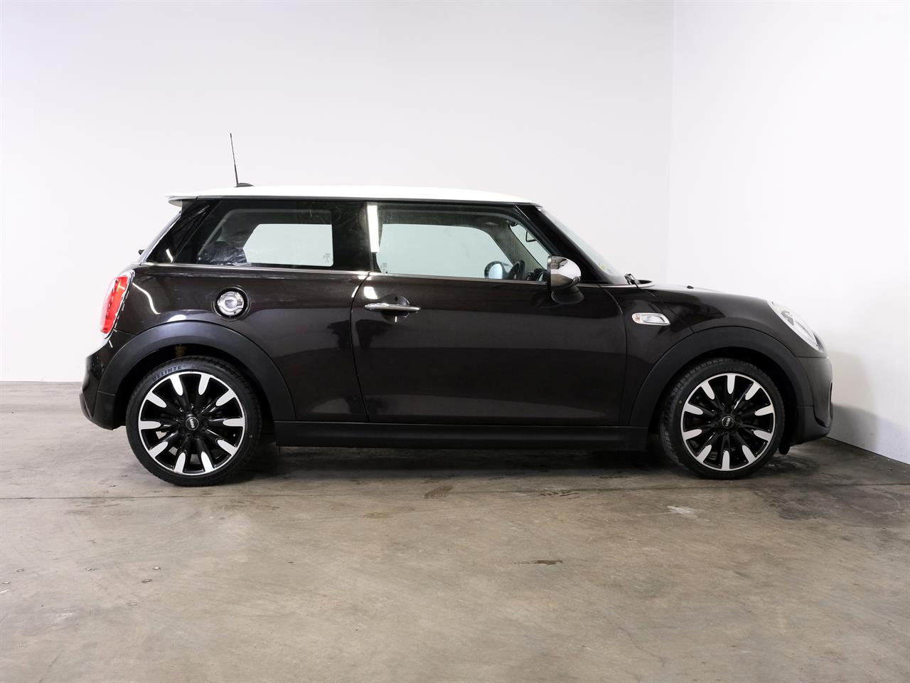 Wheeler Motor Company -#26644 2015 Mini Cooper