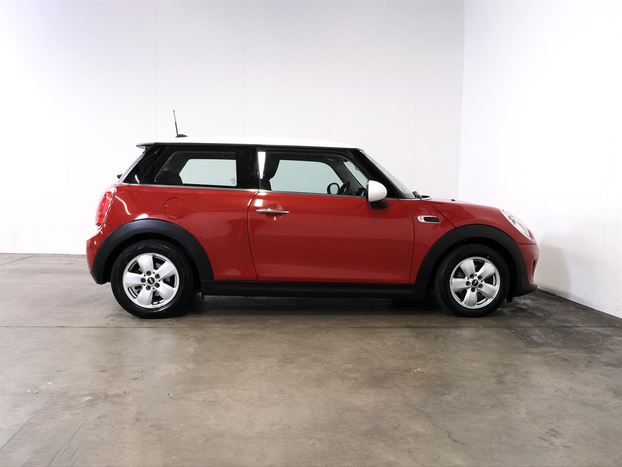 Wheeler Motor Company -#27192 2015 Mini Cooper