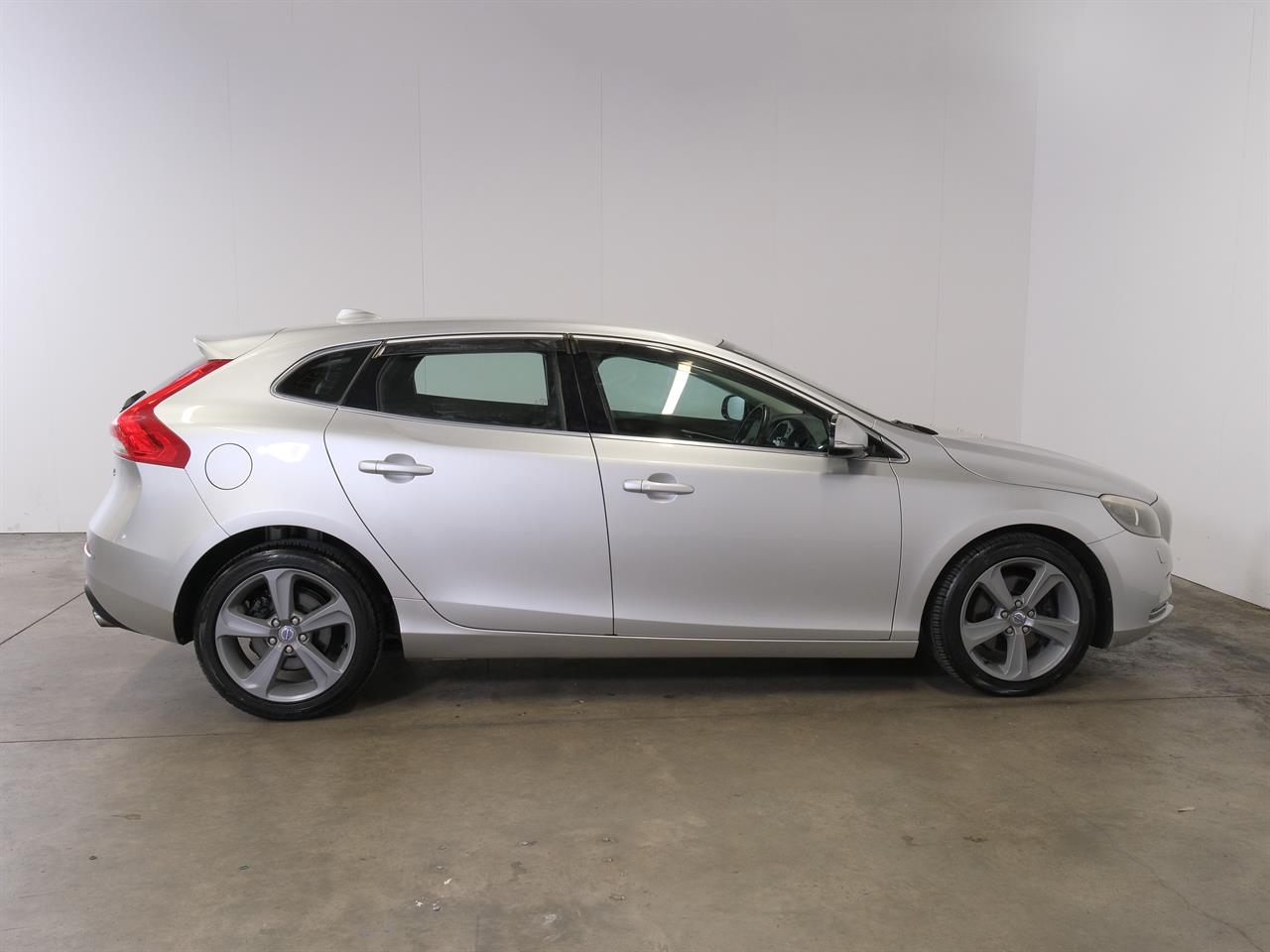 Wheeler Motor Company -#27342 2014 Volvo V40