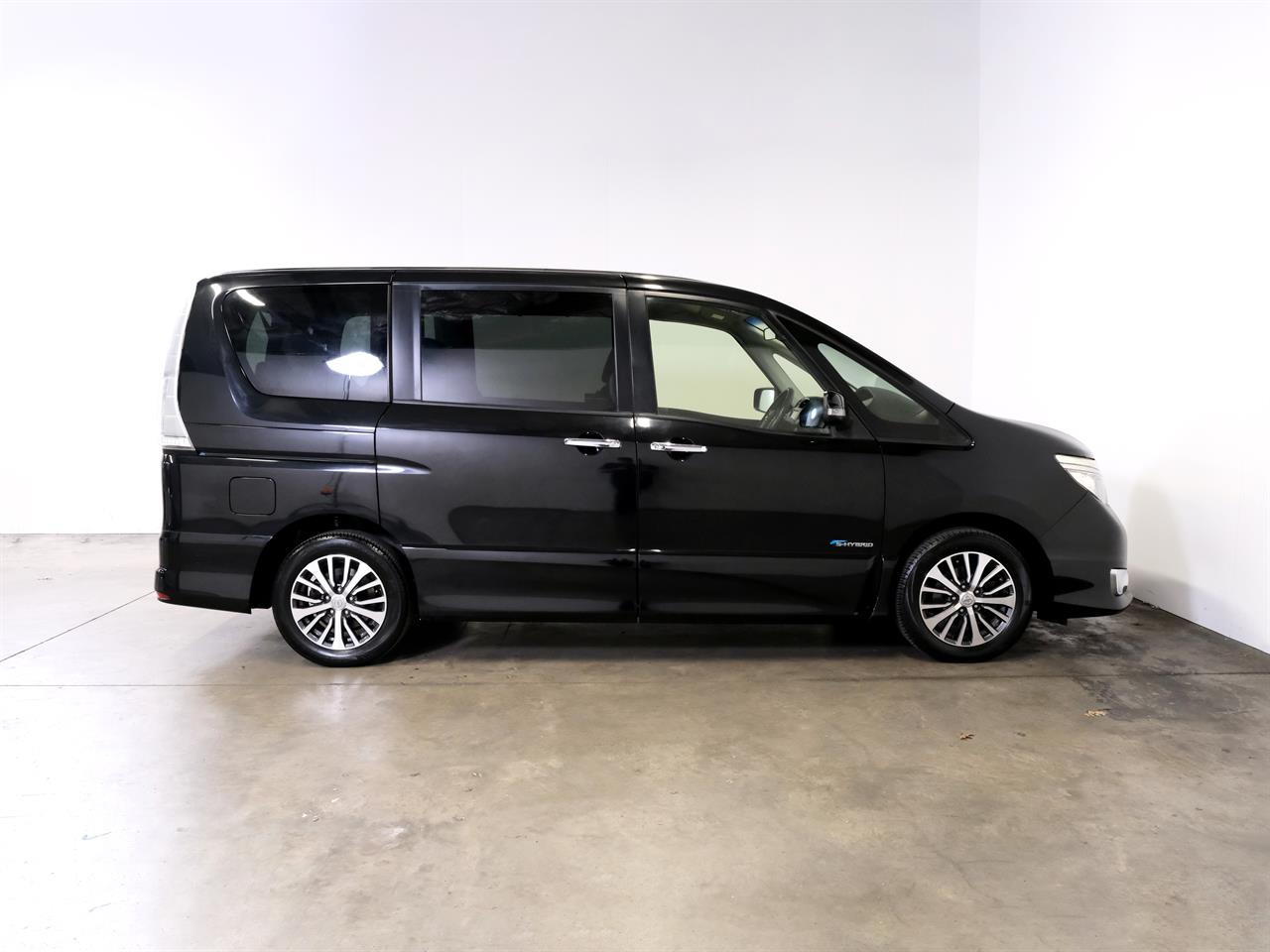 Wheeler Motor Company -#27300 2015 Nissan Serena