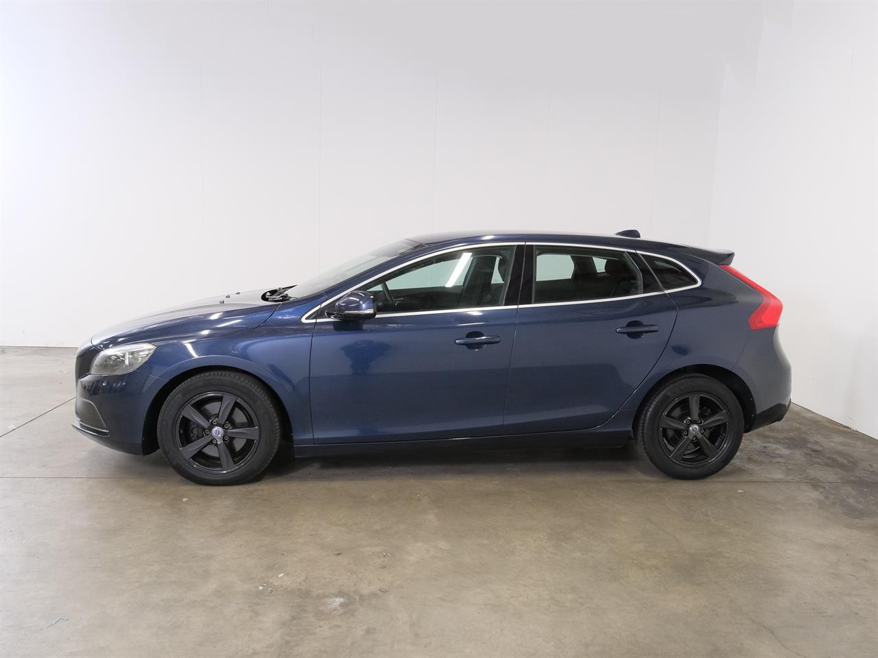 Wheeler Motor Company -#26890 2015 Volvo V40