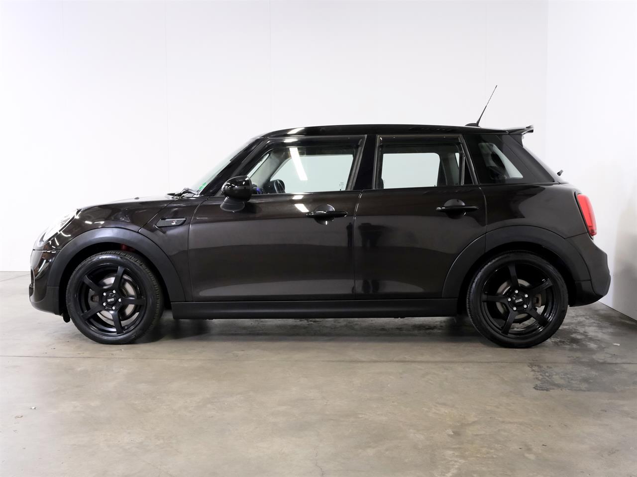 Wheeler Motor Company -#27562 2017 Mini Cooper