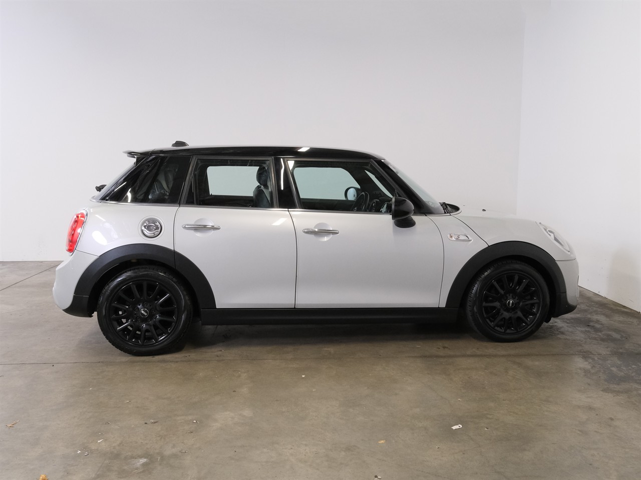 Wheeler Motor Company -#28118 2015 Mini Cooper