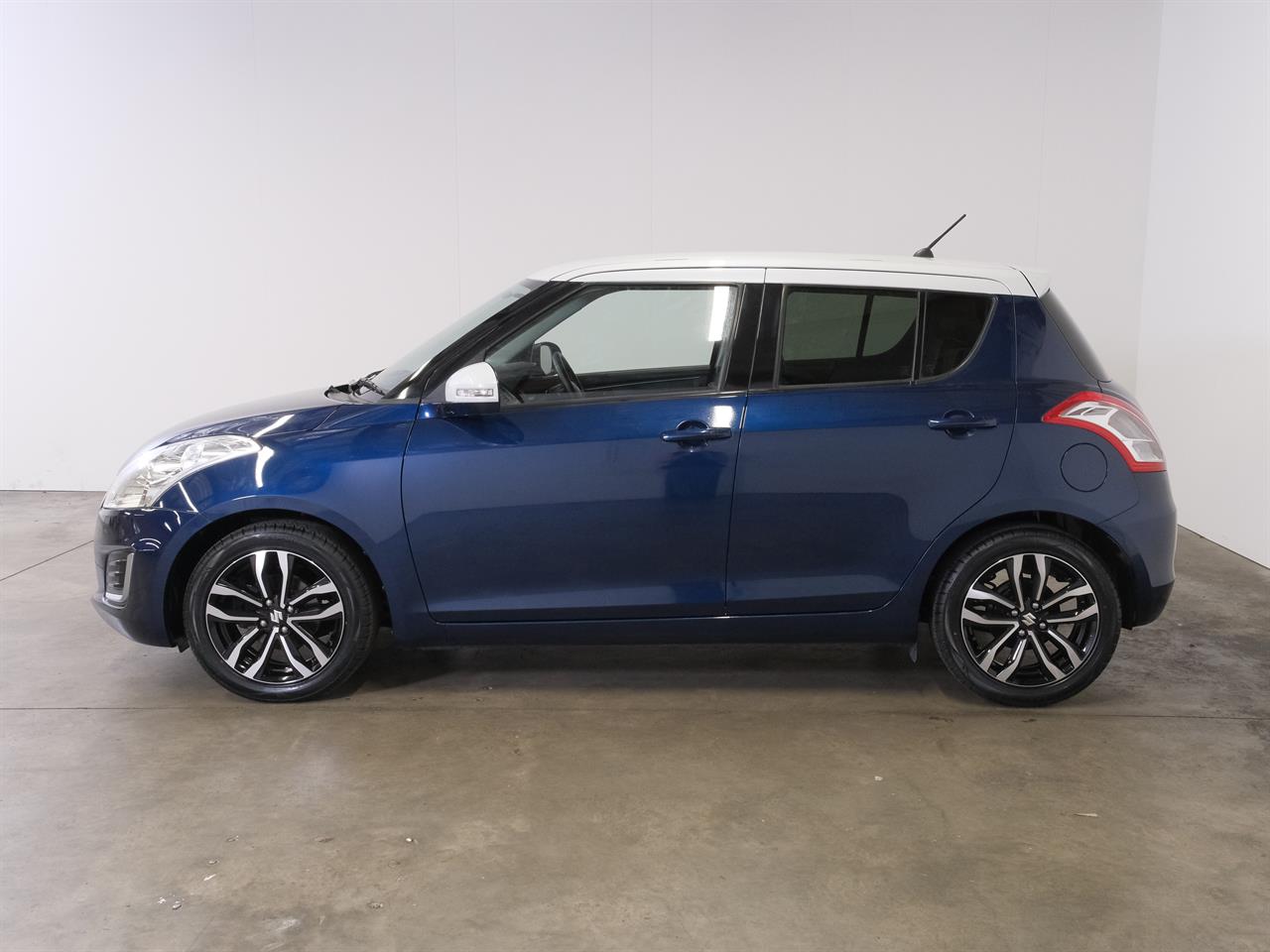 Wheeler Motor Company -#27339 2015 Suzuki Swift