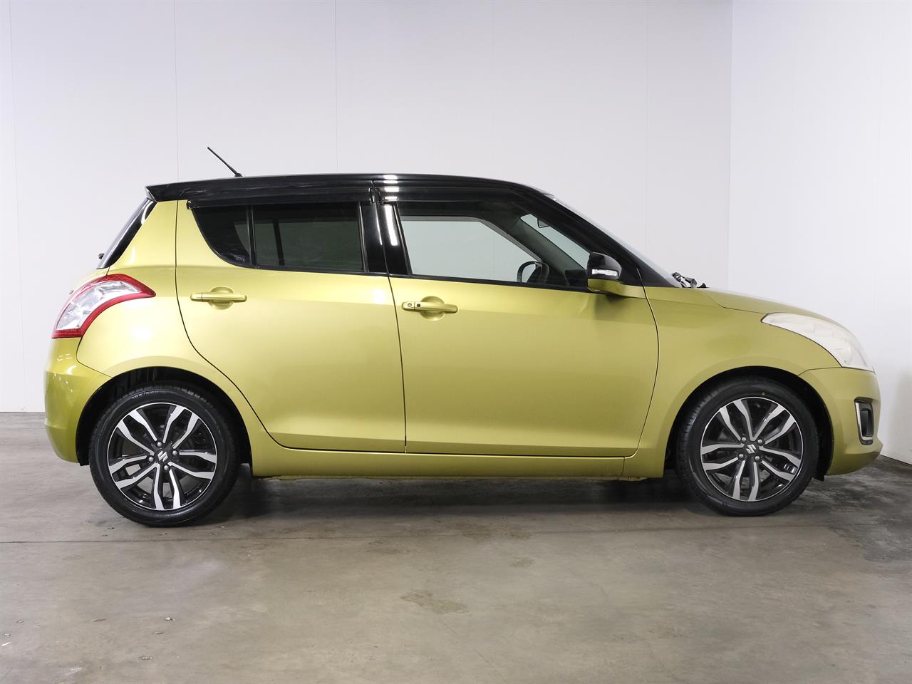 Wheeler Motor Company -#27673 2015 Suzuki Swift